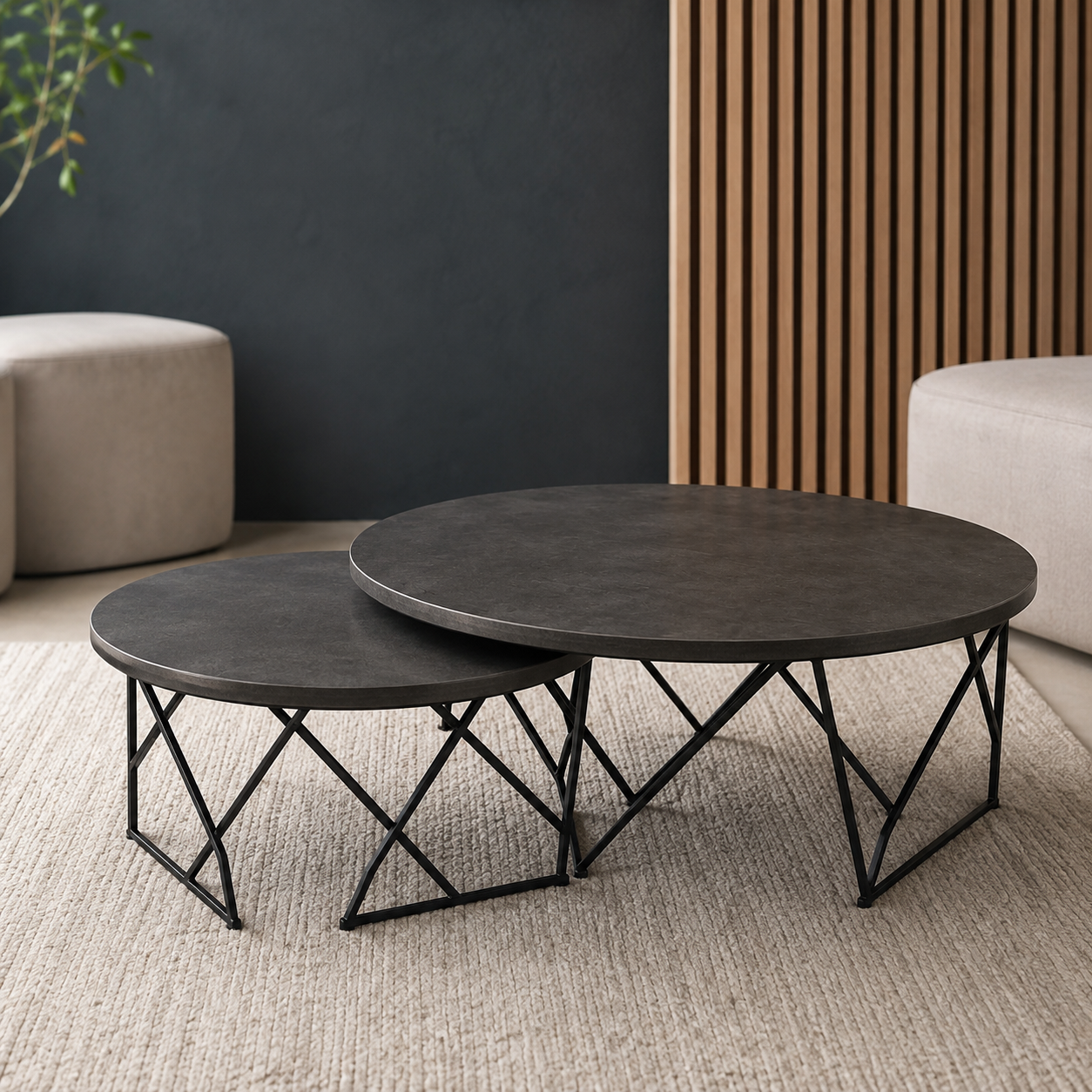 Tables basses noires à structures métalliques graphiques